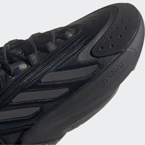 Adidas Ozelia - Picture 6 of 7